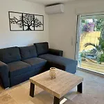 Prázdninový dům Bas De Cosy Les Pins Avec Jardin